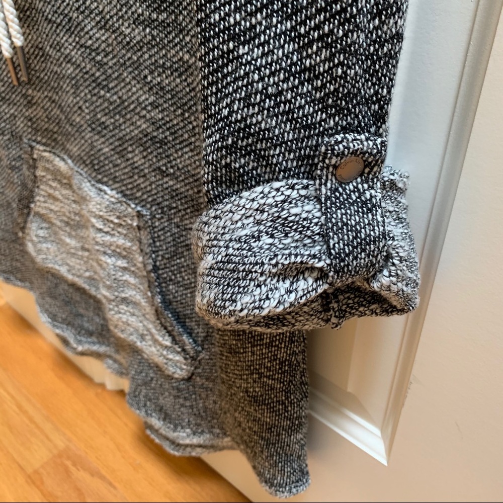 Calvin Klein Performance Quick Dry Pullover Poncho - Picture 9 of 12